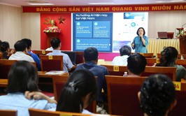 Phường Dương Nội tổ chức lớp bình dân học vụ về AI