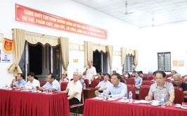 Bí thư Đảng ủy, Chủ tịch HĐND xã Quang Minh Nguyễn Thanh Liêm dự sinh hoạt chi bộ thôn Nội Đồng