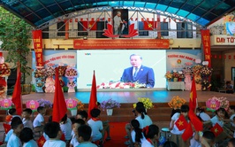 Gần 15.000 học sinh xã Sơn Đồng dự Lễ khai giảng đặc biệt