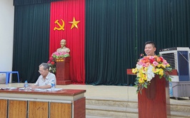 Đồng chí Phó Bí thư Thường trực Đảng ủy xã dự sinh hoạt chi bộ thôn My Hạ