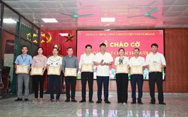 Xã Hoà Xá tổ chức Lễ chào cờ và sinh hoạt chính trị dưới cờ tháng 9/2025