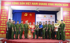 Hội nghị công bố quyết định thành lập Chi hội Phụ nữ và Chi đoàn Thanh niên Công an xã Phú Nghĩa