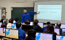 GIA SƯ SỐ: THANH NIÊN ĐỒNG HÀNH CÙNG CÁN BỘ CƠ SỞ TRONG HÀNH TRÌNH CHUYỂN ĐỔI SỐ