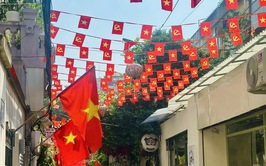 Thông báo Treo cờ Tổ quốc và tăng cường công tác trang trí, tuyên truyền chào mừng Đại hội đại biểu toàn quốc lần thứ XIV của Đảng