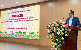 Phường Cầu Giấy tổ chức Hội nghị công bố và trao Quyết định về công tác cán bộ Hội Người cao tuổi và Hội Liên hiệp Thanh niên Việt Nam