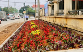 Ban chỉ đạo 197 xã Yên Bài giải toả thành công điểm nghẽn chợ tạm, đảm bảo an toàn giao thông khu vực trường THCS Yên Bài B