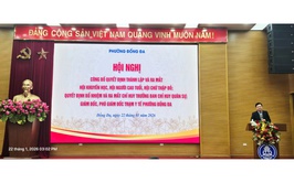 Phường Đống Đa công bố các quyết định về công tác cán bộ