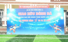 Giao hữu bóng đã giữa làng Phương Bảng và Công ty Điện lực Từ Liêm