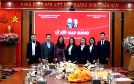 Chi bộ công ty Hợp danh Việt Nam tổ chức Lễ kết nạp đảng viên