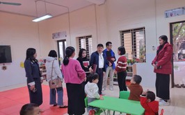 CDC Hà Nội kiểm tra công tác phòng, chống dịch tại Trường Mầm non Đông Quang