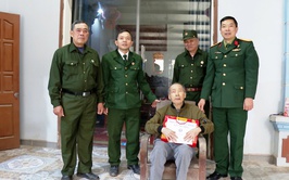 HỘI CỰU CHIẾN BINH XÃ ỨNG HÒA KHÁNH THÀNH, BÀN GIAO KINH PHÍ HỖ TRỢ SỬA NHÀ “CỰU CHIẾN BINH”