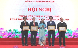 Đảng bộ Doanh nghiệp phường Bồ Đề trao tặng Huy hiệu Đảng đợt 03/02 và tổng kết nhiệm vụ công tác năm 2025