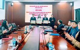 PHƯỜNG CẦU GIẤY: Lan toả niềm tự hào - Chúc mừng các đồng chí nhận Bằng khen của Chủ tịch UBND Thành phố Hà Nội