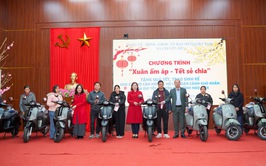 Chuyên Mỹ: ấm áp nghĩa tình chương trình 