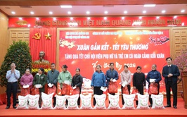 Hội LHPN xã Quảng Oai tổ chức chương trình “Xuân gắn kết – Tết yêu thương”