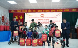UB MTTQ thành phố Hà Nội thăm, tặn quà Tết Trung tâm chăm sóc Người khuyết tật Hà Nội