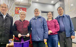 Ấm áp nghĩa tình từ khu dân cư Yên Hòa những ngày giáp Tết