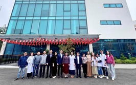 Lãnh đạo phường Nghĩa Đô thăm, tặng quà các đơn vị trực xuyên Tết, bảo đảm phục vụ Nhân dân dịp Xuân Bính Ngọ 2026