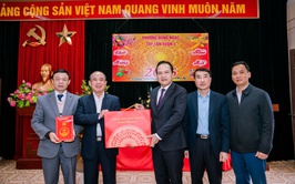 ĐOÀN LÃNH ĐẠO ĐẢNG ỦY - HĐND - UBND - ỦY BAN MTTQ VIỆT NAM PHƯỜNG THĂM VÀ TẶNG QUÀ CÁC TỔ DÂN PHỐ TRÊN ĐỊA BÀN PHƯỜNG VÀ CÁC CÔNG AN PHƯỜNG, QUÂN SỰ PHƯỜNG VÀ TRẠM YẾ PHƯỜNG NHÂN DỊP TẾT NGUYÊN ĐÁN BÍNH NGỌ 2026.