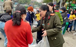 CÔNG AN PHƯỜNG LÁNG TRAO GỬI YÊU THƯƠNG ĐẾN CÁC BỆNH NHÂN UNG THƯ