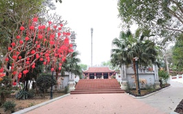 Ngày Xuân đến hội đền Măng Sơn