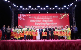                     PHƯỜNG ĐÔNG NGẠC TỔ CHỨC 
                      CHƯƠNG TRÌNH NGHỆ THUẬT
“MỪNG ĐẢNG – MỪNG XUÂN – MỪNG ĐÔNG NGẠC ĐỔI MỚI”
