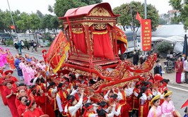 Đặc sắc Lễ hội đền Hai Bà Trưng đầu xuân