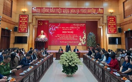 Phường Tây Hồ tổng kết công tác phục vụ Tết Nguyên đán Bính Ngọ 2026: Siết chặt kỷ cương hành chính, quyết tâm thực hiện thắng lợi nhiệm vụ năm mới.