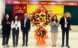 Đảng ủy - UBND phường Tương Mai chúc mừng Ngày Thầy thuốc Việt Nam 27-2