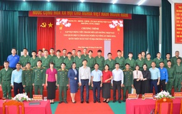 Phường Tùng Thiện gặp mặt thanh niên lên đường nhập ngũ năm 2026