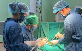 Nhận biết sớm thoát vị bẹn ở trẻ nhỏ để tránh biến chứng nguy hiểm