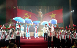 An Khánh tổ chức Lễ kỷ niệm 96 năm Ngày thành lập Đảng Cộng sản Việt Nam và trao Huy hiệu Đảng đợt 3-2