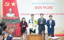 Đảng uỷ xã Dương Hoà trao các Quyết định về công tác cán bộ
