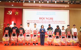 UBND XÃ CỔ ĐÔ TỔ CHỨC HỘI NGHỊ TRAO QUYẾT ĐỊNH, TẶNG QUÀ CHO CÔNG DÂN NHẬP NGŨ VÀ QUÂN NHÂN HOÀN THÀNH NGHĨA VỤ QUÂN SỰ NĂM 2026