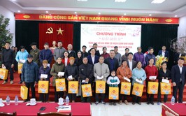 SỞ DÂN TỘC VÀ TÔN GIÁO THÀNH PHỐ HÀ NỘI, HỘI DOANH NGHIỆP TRẺ HÀ NỘI PHỐI HỢP UBND XÃ BA VÌ TỔ CHỨC THĂM, TẶNG QUÀ NHÂN DỊP TẾT NGUYÊN ĐÁN BÍNH NGỌ 2026