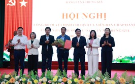 BAN THƯỜNG VỤ THÀNH ỦY HÀ NỘI CHỈ ĐỊNH TRUNG TÁ NGÔ XUÂN DŨNG THAM GIA BAN THƯỜNG VỤ ĐẢNG ỦY XÃ TRUNG GIÃ