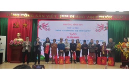 Trao yêu thương đến các hộ gia đình khó khăn trên địa bàn phường nhân dịp Tết nguyên đán Bính Ngọ -2026