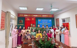 Công an phường Phúc Lợi tổ chức gặp mặt, tặng quà cán bộ nữ nhân kỷ niệm 116 năm Ngày Quốc tế Phụ nữ (08/3/1910-08/3/2026)