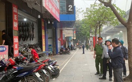 Phường Tây Tựu ra quân xử lý vi phạm văn minh đô thị trên địa bàn