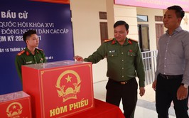 Đoàn công tác Công an TP Hà Nội kiểm tra công tác bảo đảm an ninh trật tự phục vụ bầu cử tại xã Minh Châu