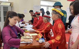 CỬ TRI XÃ HƯNG ĐẠO TÍCH CỰC THAM GIA NGÀY HỘI BẦU CỬ