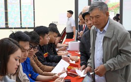 Cử tri Mê Linh hân hoan đi bầu cử, kỳ vọng vào các đại biểu có đức, có tài