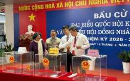 Cử tri phường Nghĩa Đô tưng bừng trong ngày hội non sông