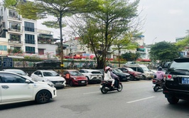 Ngày 15/3, Hà Nội: nhiều mây, sáng và đêm có mưa nhỏ, mưa phùn và sương mù rải rác. Sáng sớm và đêm trời rét.