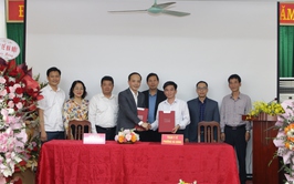 Bệnh viện Y học cổ truyền Hà Đông ký kết hỗ trợ chuyên môn cho Trạm Y tế phường Hà Đông trong khám chữa bệnh