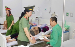 Trao tặng suất ăn miễn phí cho bệnh nhân điều trị nội trú tại bệnh viện Đa khoa Thường Tín