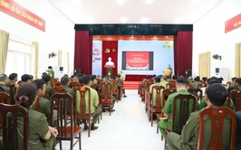 Xã Hồng Vân tập huấn công tác phòng cháy, chữa cháy cho lực lượng tham gia bảo vệ an ninh, trật tự ở cơ sở.