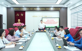 Thường trực Đảng ủy xã Gia Lâm làm việc với các cơ quan tham mưu, giúp việc, triển khai nhiệm vụ năm 2026