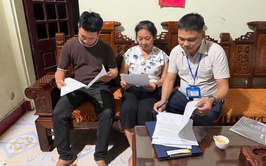 Câu chuyện đẹp về hỗ trợ thủ tục hành chính cho người yếu thế