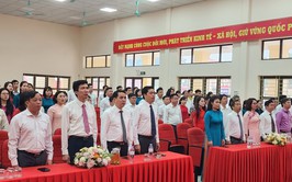 HĐND – UBND XÃ NỘI BÀI TỔ CHỨC CHÀO CỜ ĐẦU THÁNG 3